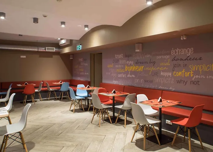 Ibis Centre Hotel 3*