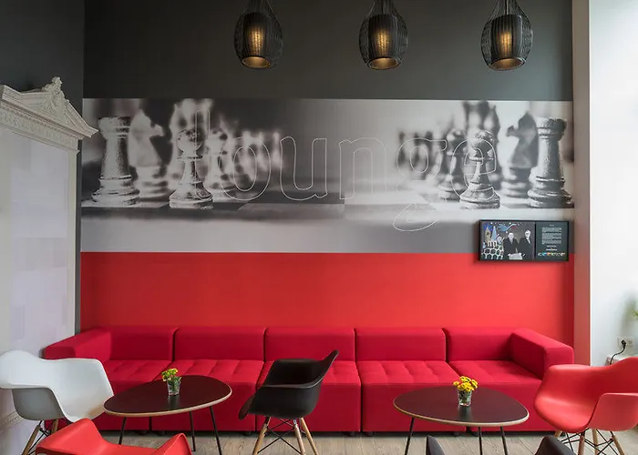 Ibis Centre Hotel 3*