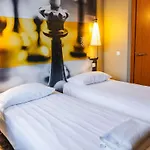 Hotel Ibis Centre 3*