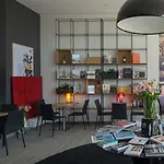 Hotel Ibis Centre 3*