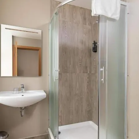 Hotel Ibis Centre 3*