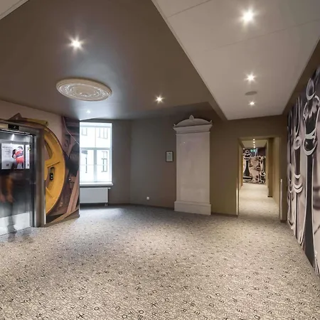 Ibis Centre 3*