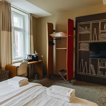 Ibis Centre 3*