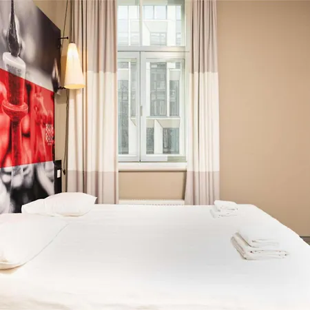 Hotel Ibis Centre 3*