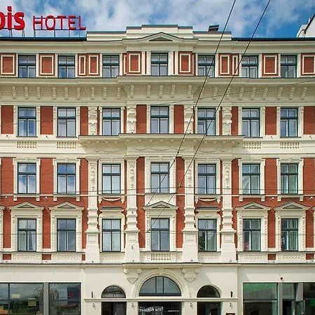 Ibis Centre 3*