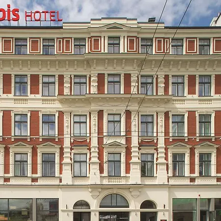 Ibis Centre Hotel 3*