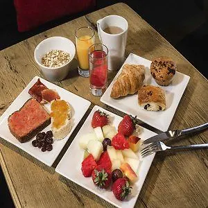 Hotel Ibis Centre 3*