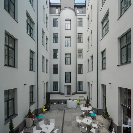Ibis Centre 3*
