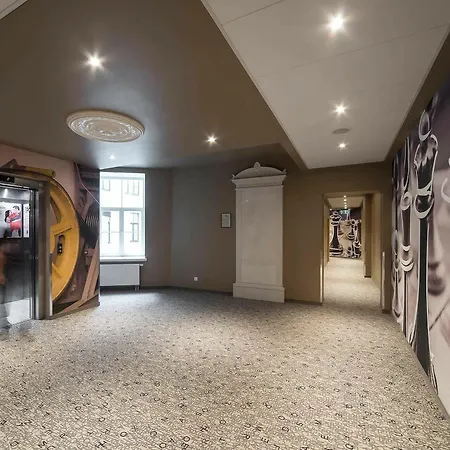 Ibis Centre 3*