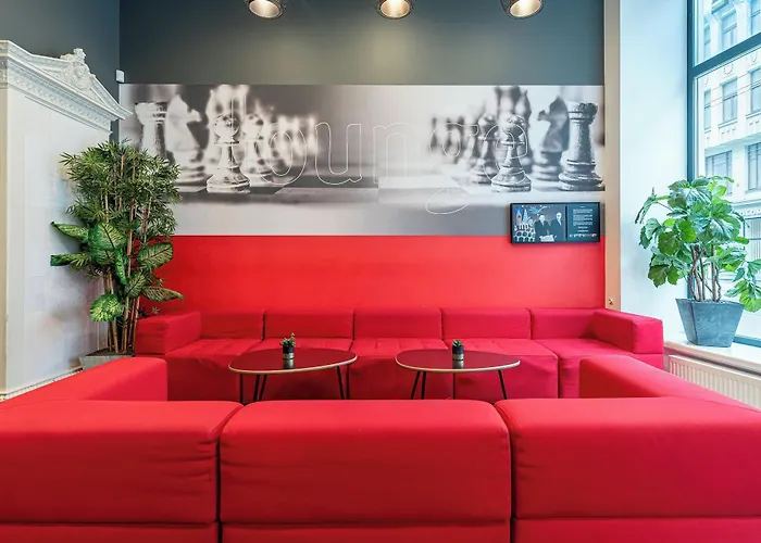 Ibis Centre Hotel 3*