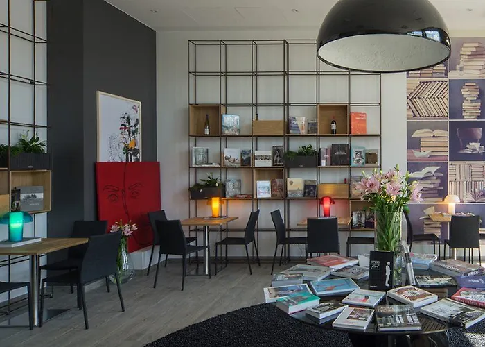 Hotel Ibis Centre 3*