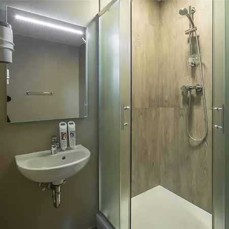 Ibis Centre 3*