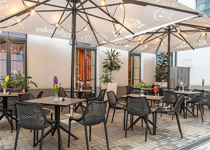 Ibis Centre Hotel 3*